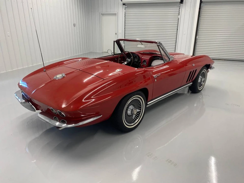 1965 Chevrolet Corvette C2 - Image 7 of 24