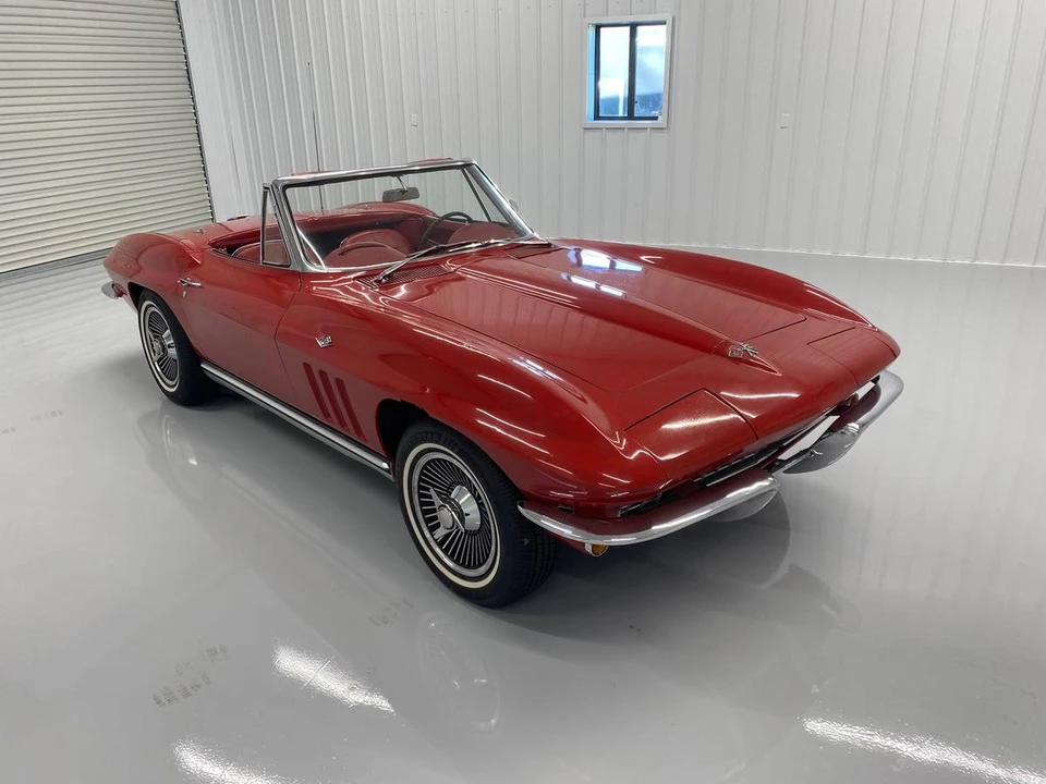 1965 Chevrolet Corvette C2 - Image 5 of 24
