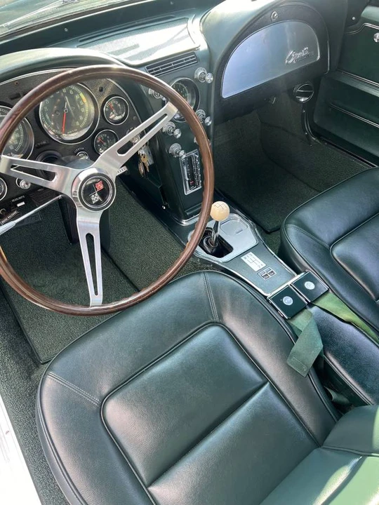 1965 Chevrolet Corvette C2 - Image 8 of 15
