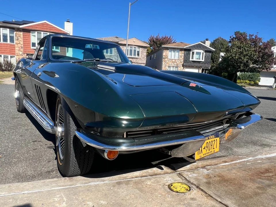 1965 Chevrolet Corvette C2 - Image 10 of 15
