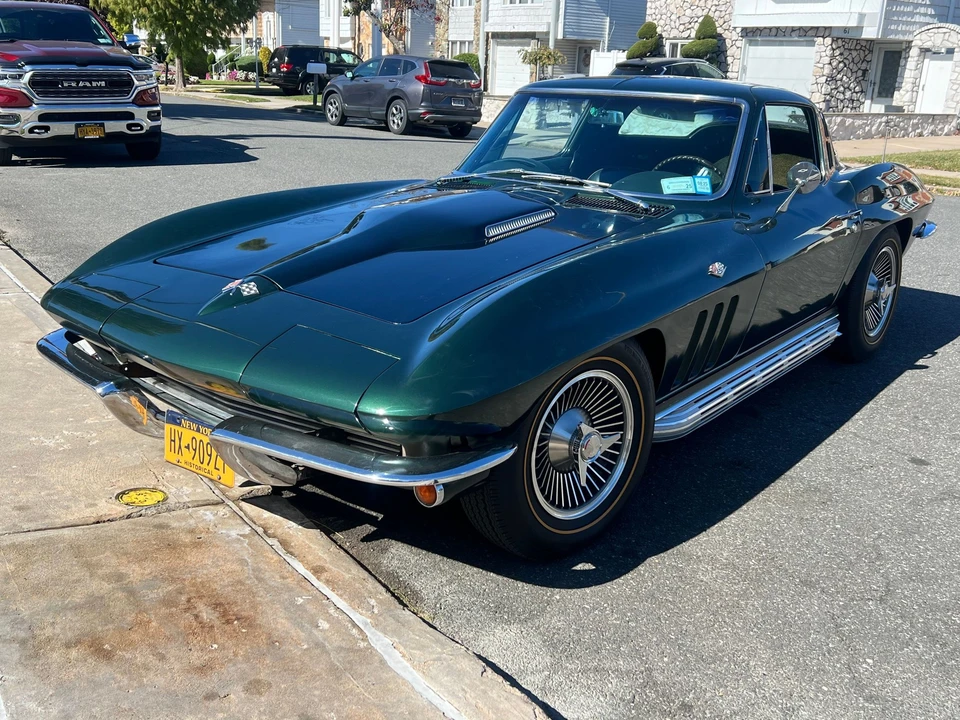 1965 Chevrolet Corvette C2 - Image 15 of 23