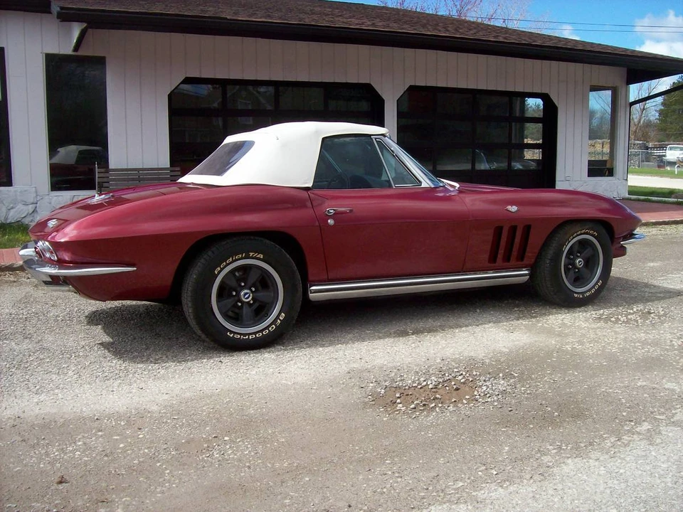 1965 Chevrolet Corvette - Image 4 of 7