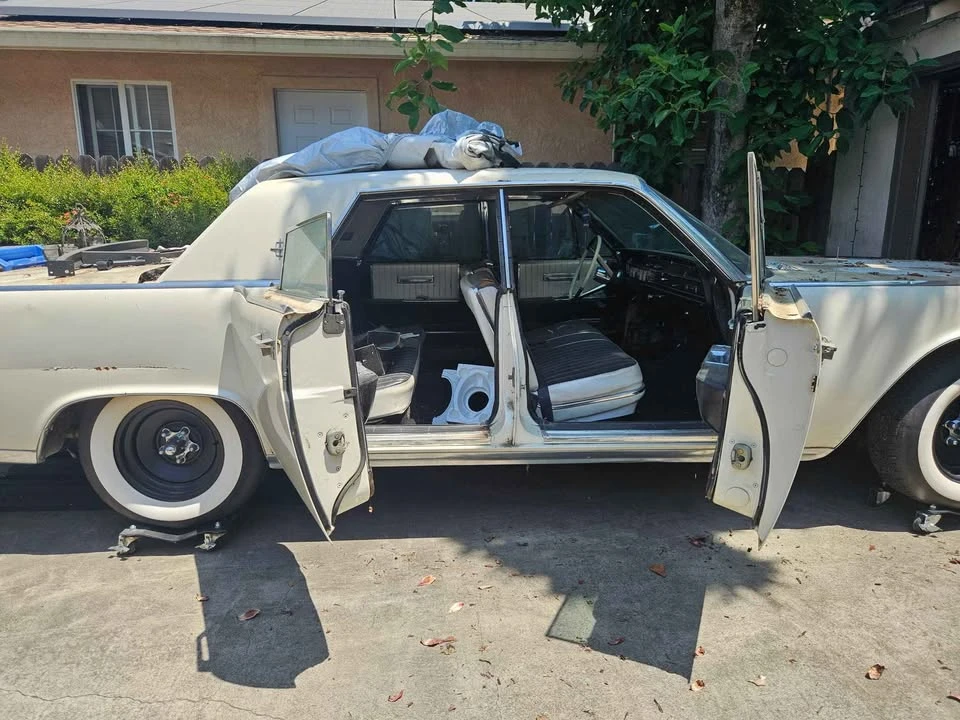1965 Lincoln Continental 4th Gen - Image 2 of 7