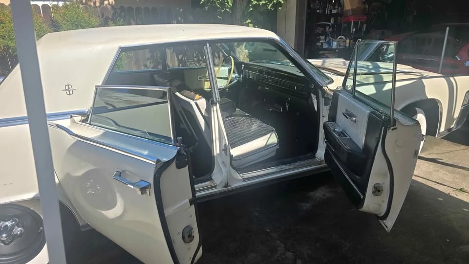 1965 Lincoln Continental 4th Gen - Image 7 of 7