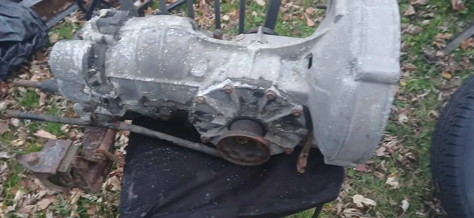 1965 Parts & Memorabilia Gearboxes - Image 2 of 4