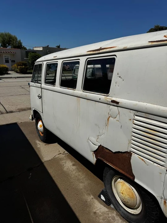 1966 Volkswagen Split-Window Bus - Image 17 of 23
