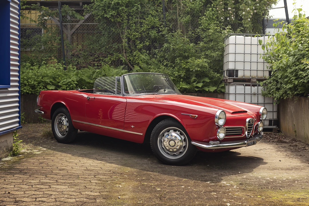 1966 Alfa Romeo 2600 - Image 2 of 31