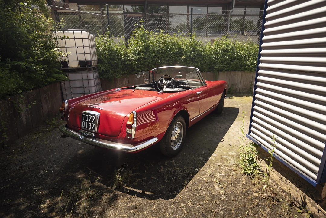 1966 Alfa Romeo 2600 - Image 18 of 31