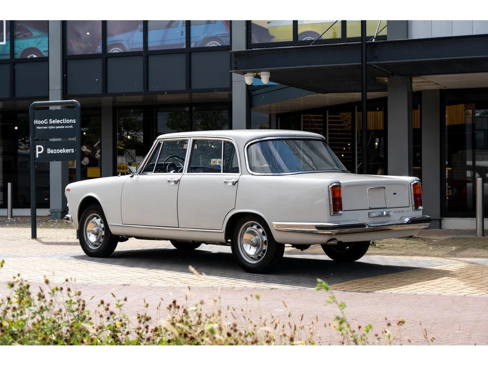 1966 Alfa Romeo 2600 - Image 2 of 11