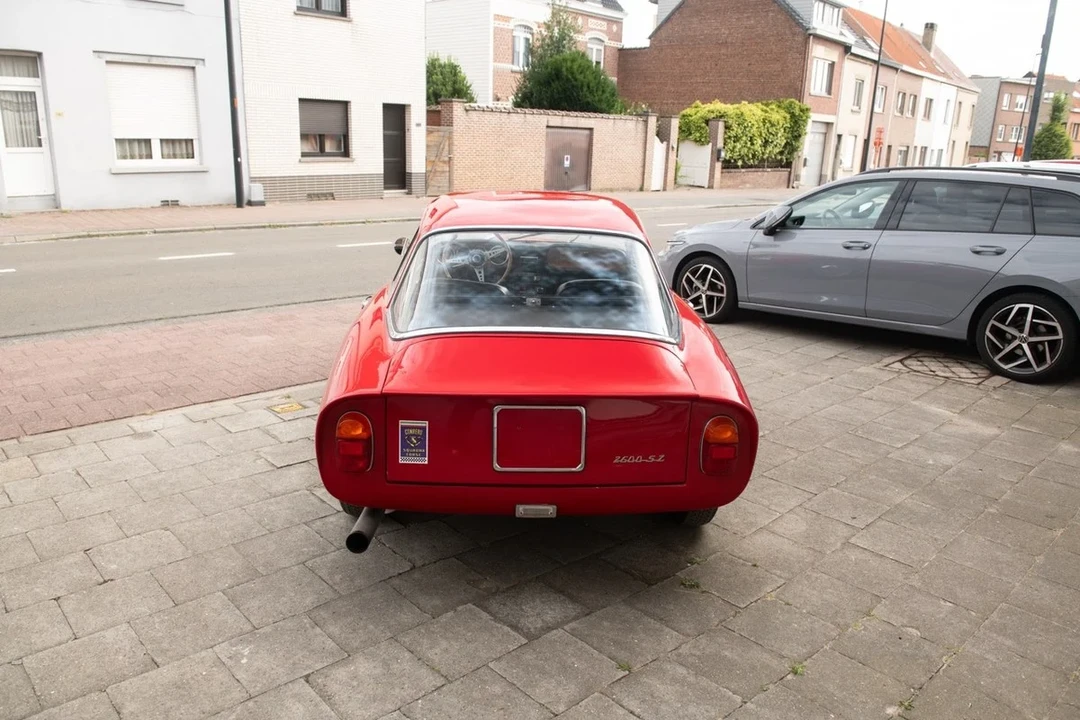1966 Alfa Romeo 2600 - Image 10 of 31