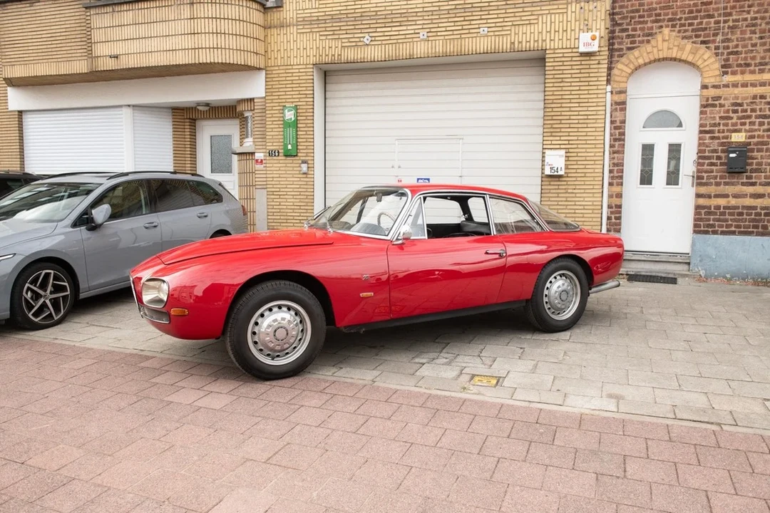 1966 Alfa Romeo 2600 - Image 15 of 31