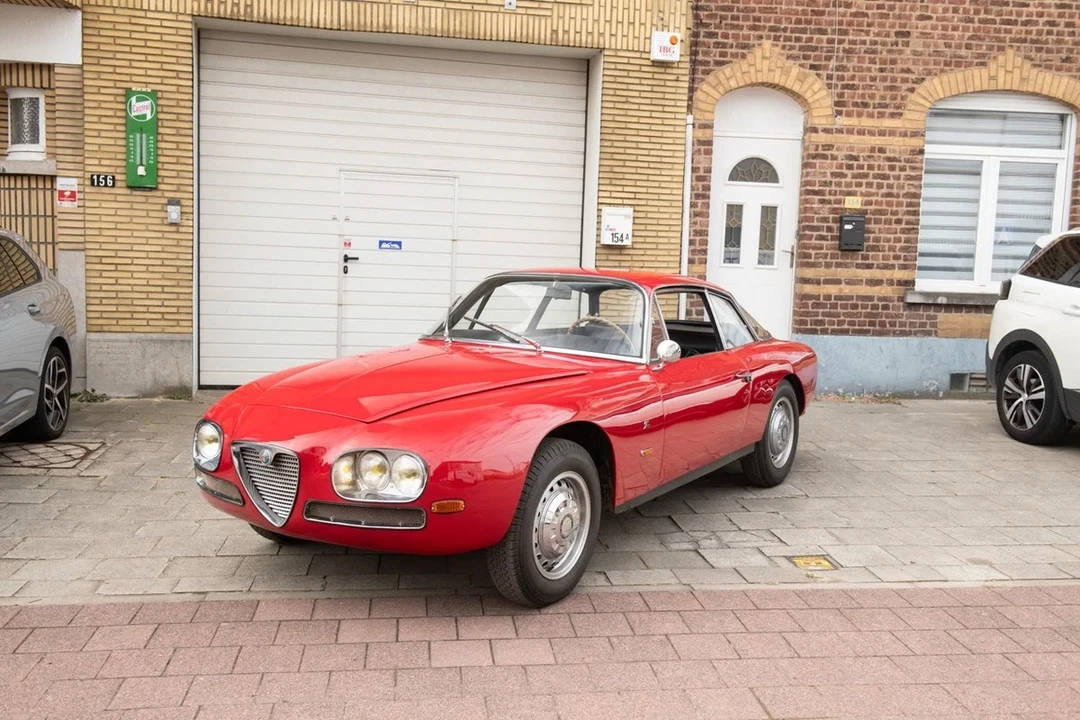 1966 Alfa Romeo 2600 - Image 17 of 31
