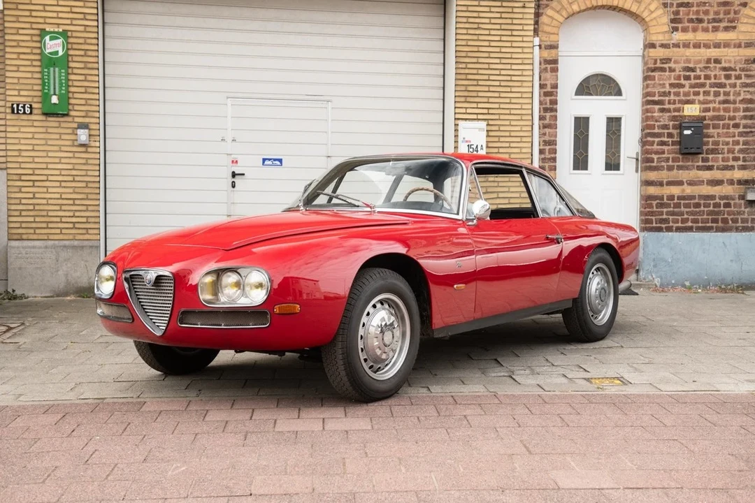 1966 Alfa Romeo 2600 - Image 18 of 31