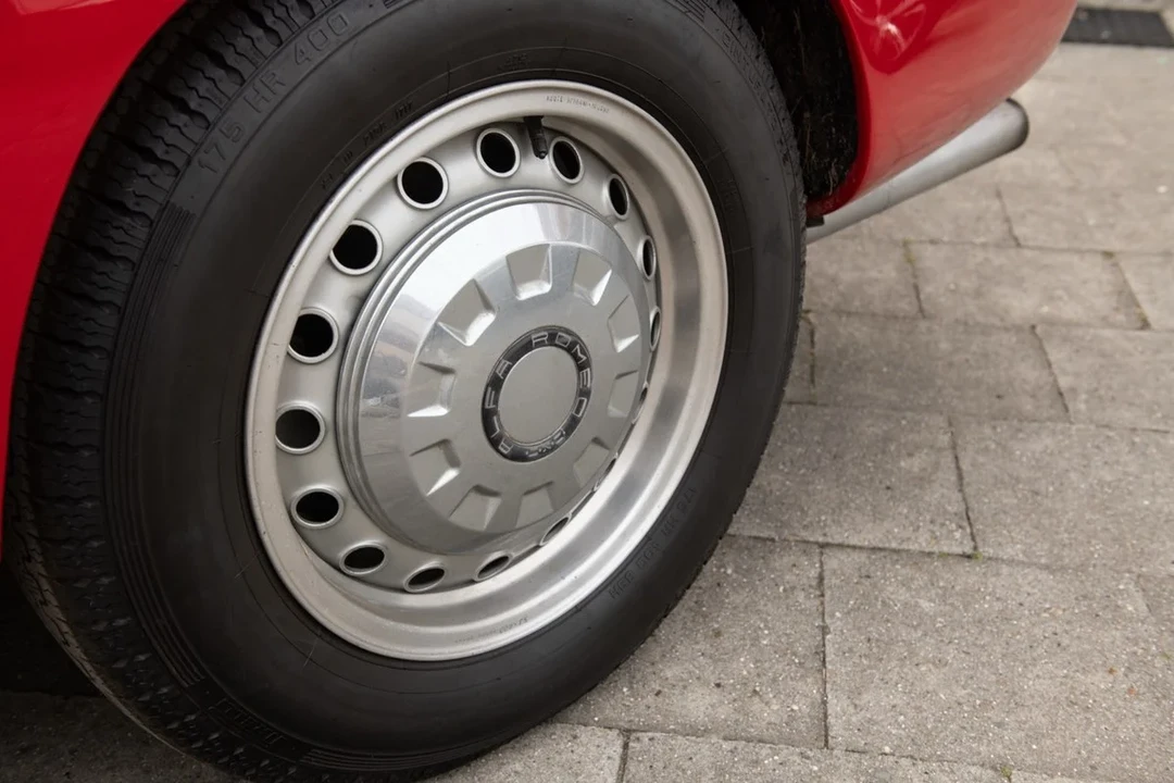 1966 Alfa Romeo 2600 - Image 24 of 31