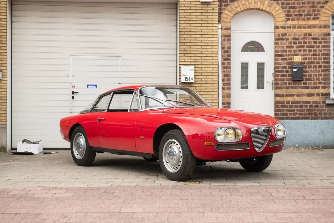 1966 Alfa Romeo 2600 - Image 4 of 31