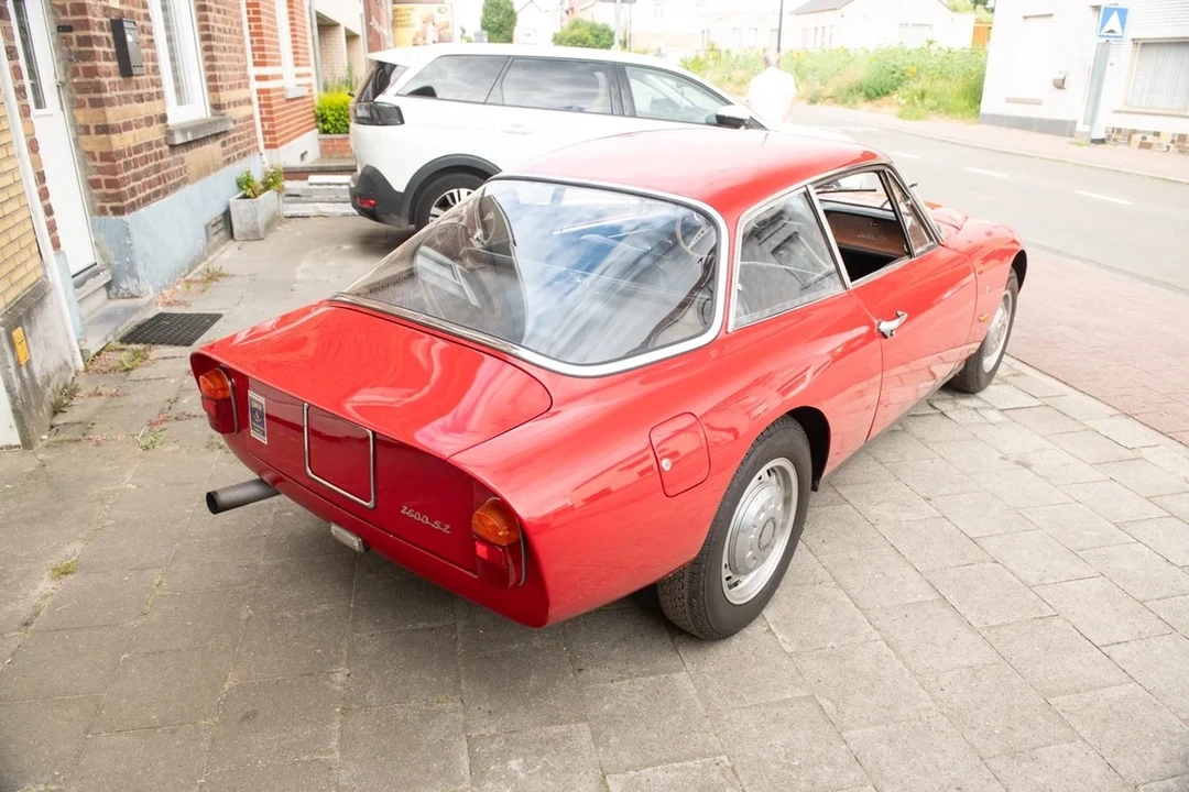 1966 Alfa Romeo 2600 - Image 7 of 31