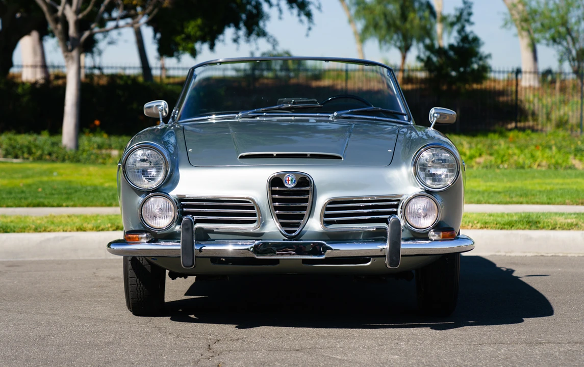 1966 Alfa Romeo 2600 - Image 5 of 25