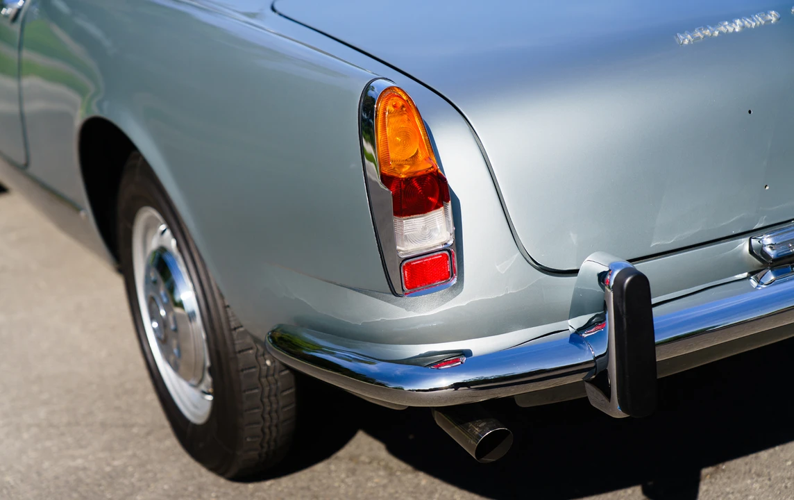 1966 Alfa Romeo 2600 - Image 15 of 25