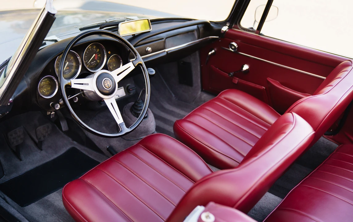 1966 Alfa Romeo 2600 - Image 18 of 25