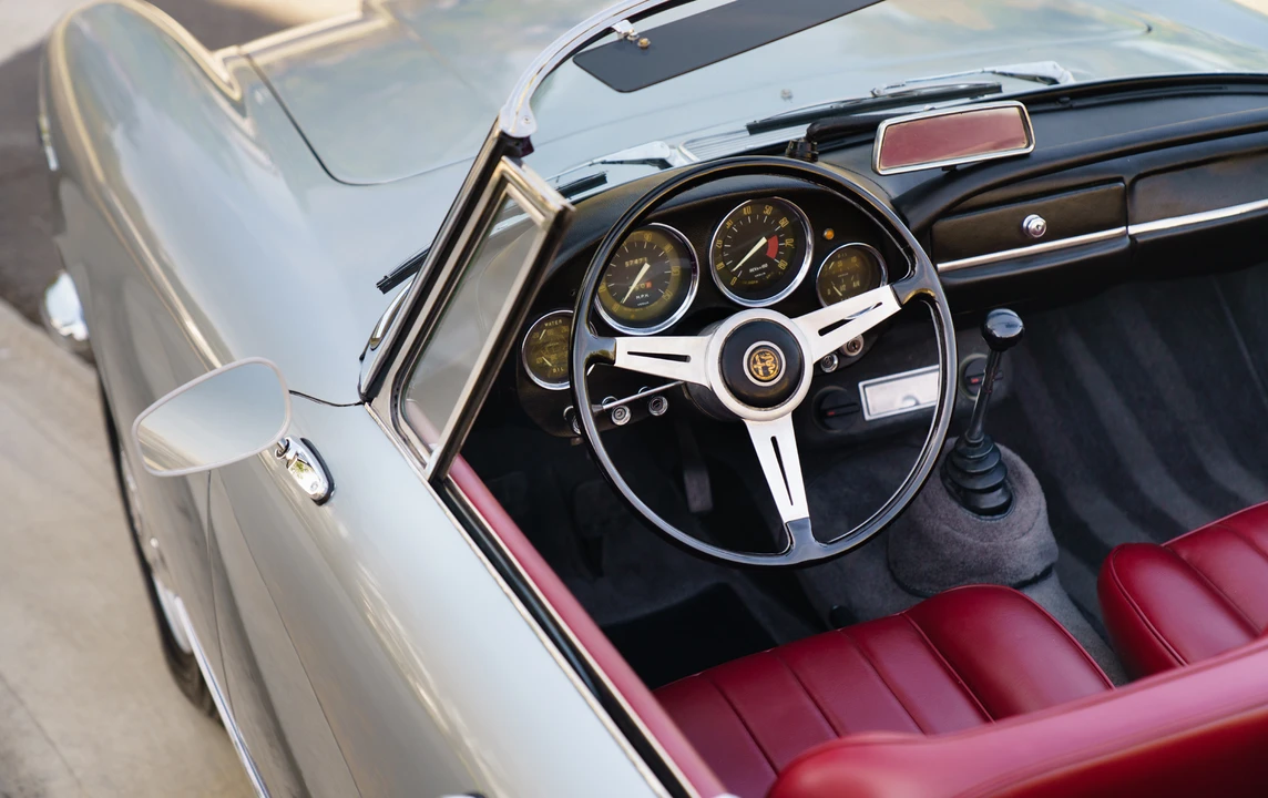 1966 Alfa Romeo 2600 - Image 17 of 25