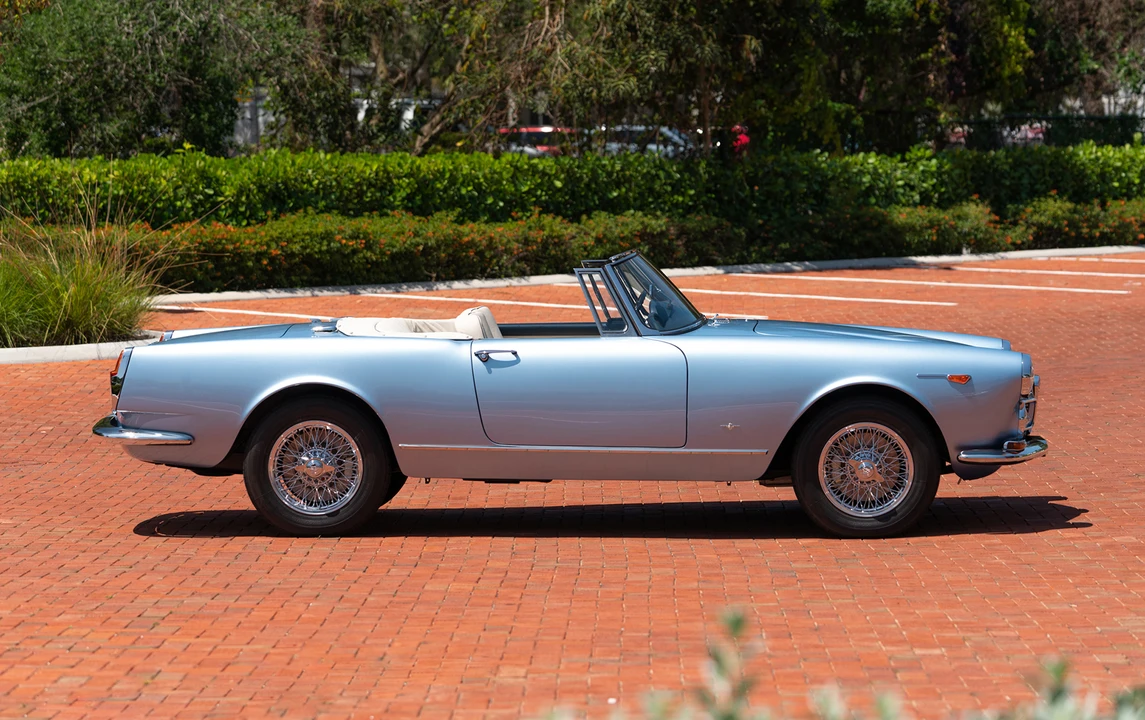 1966 Alfa Romeo 2600 - Image 2 of 23