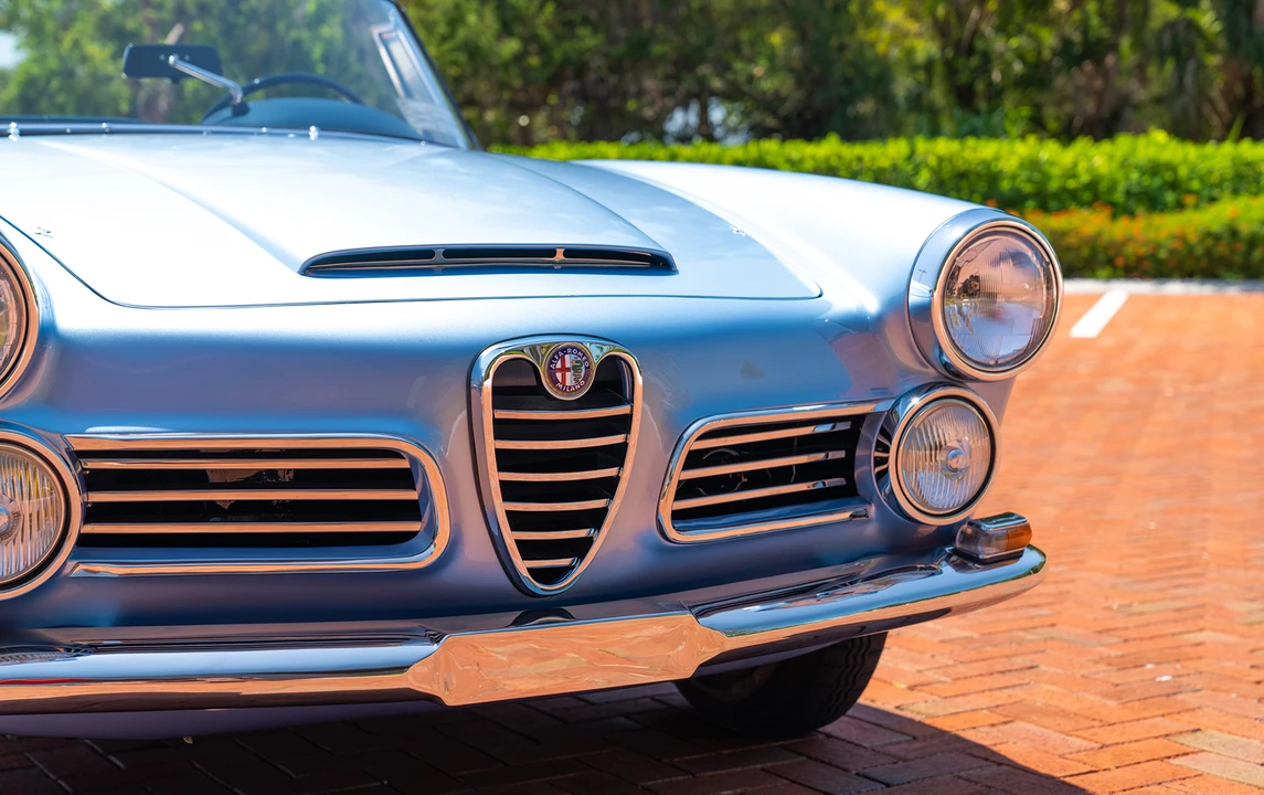 1966 Alfa Romeo 2600 - Image 11 of 23