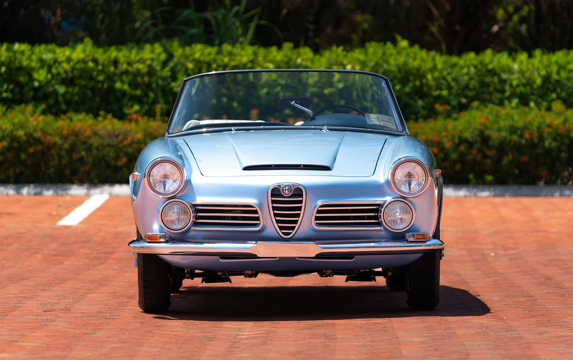1966 Alfa Romeo 2600 - Image 9 of 23