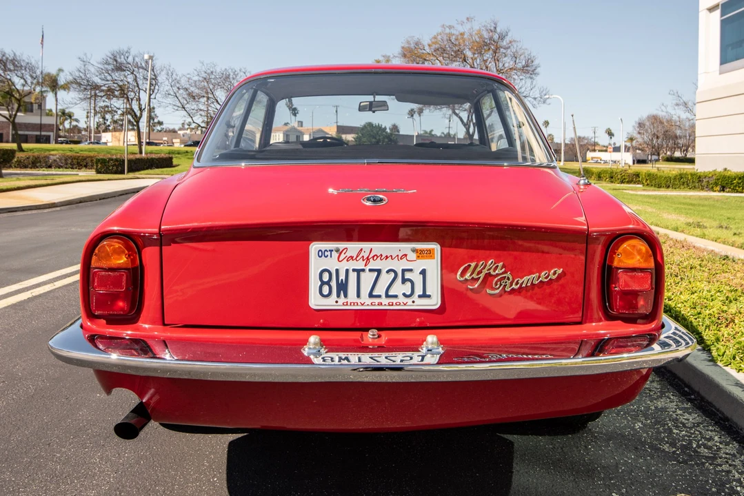 1966 Alfa Romeo 2600 - Image 7 of 31