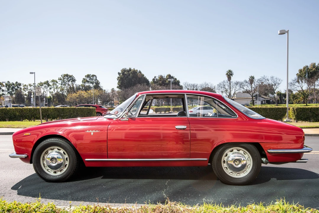 1966 Alfa Romeo 2600 - Image 9 of 31