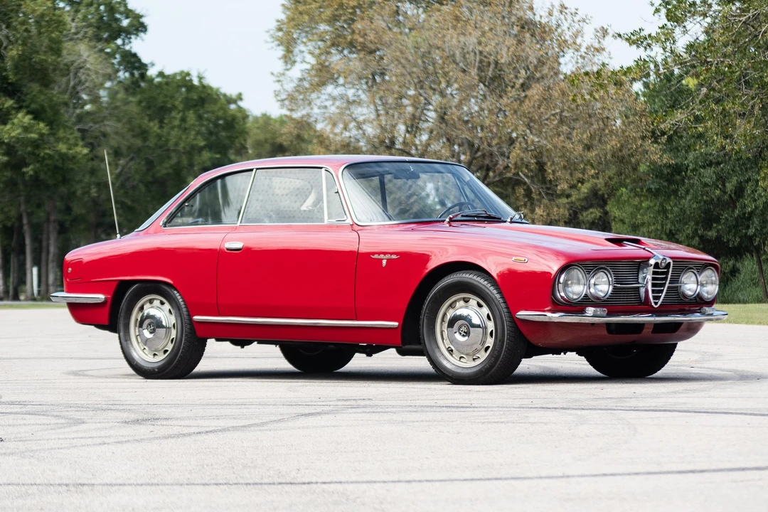 1966 Alfa Romeo 2600 - Image 4 of 31