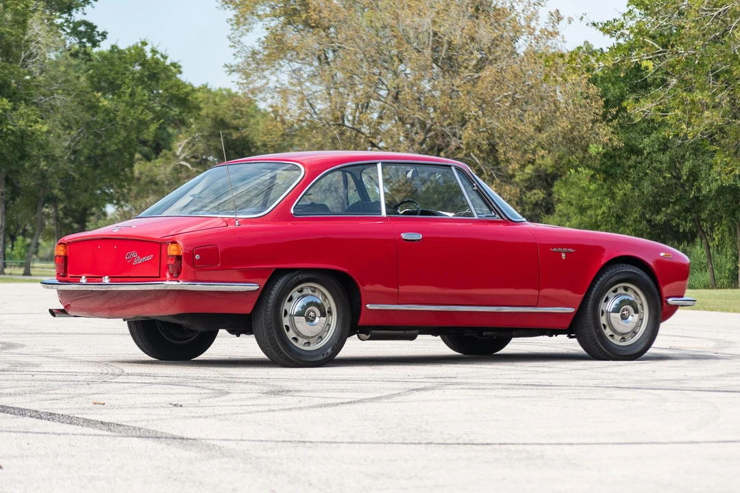 1966 Alfa Romeo 2600 - Image 2 of 31