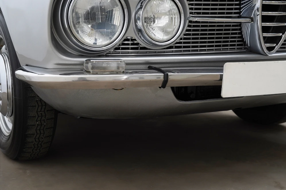 1966 Alfa Romeo 2600 - Image 17 of 31