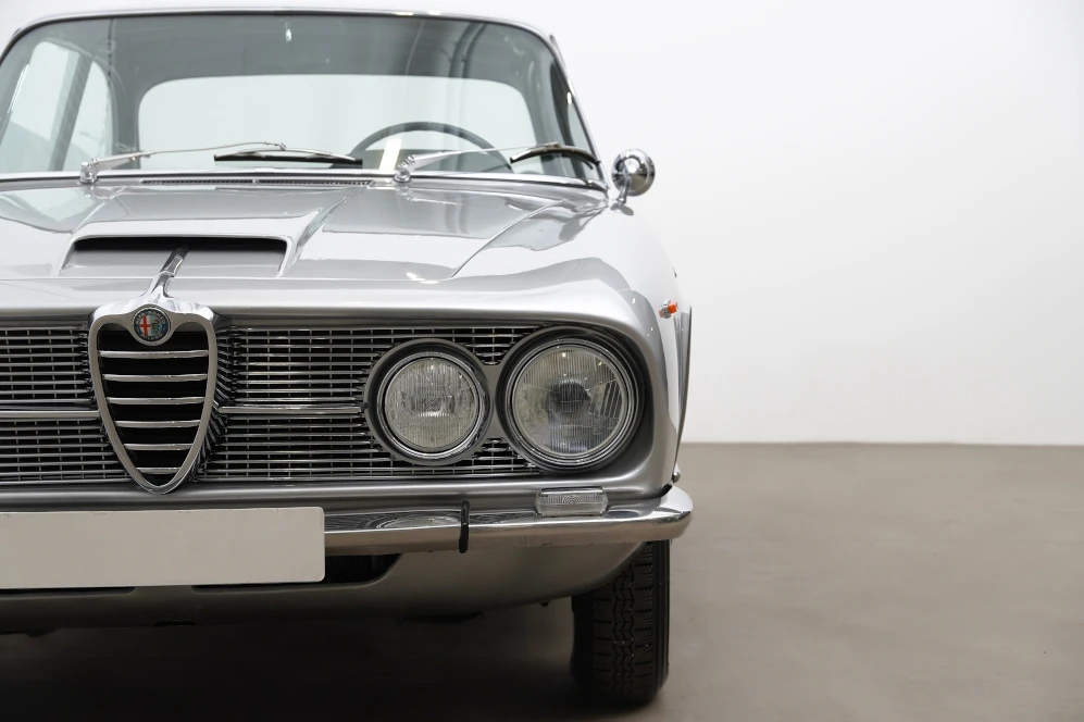 1966 Alfa Romeo 2600 - Image 18 of 31