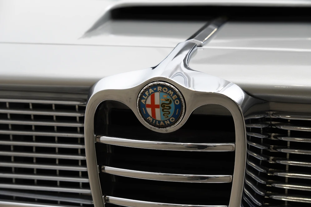 1966 Alfa Romeo 2600 - Image 24 of 31