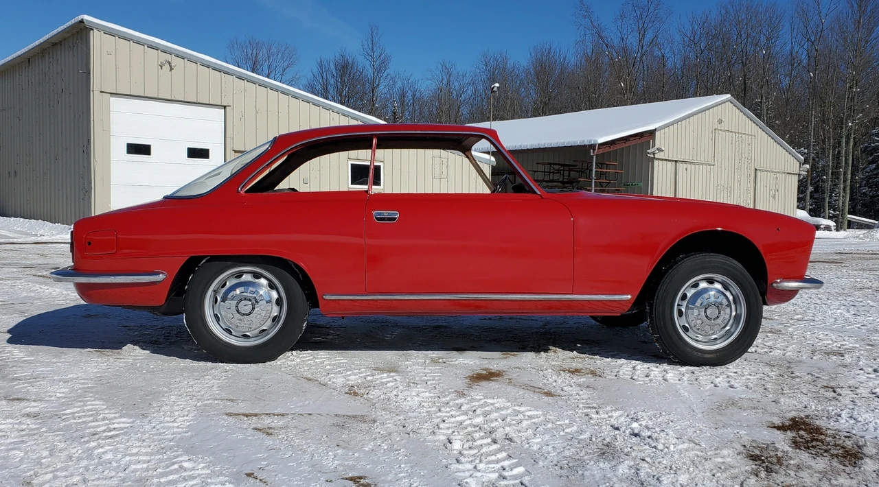 1966 Alfa Romeo 2600 - Image 5 of 31