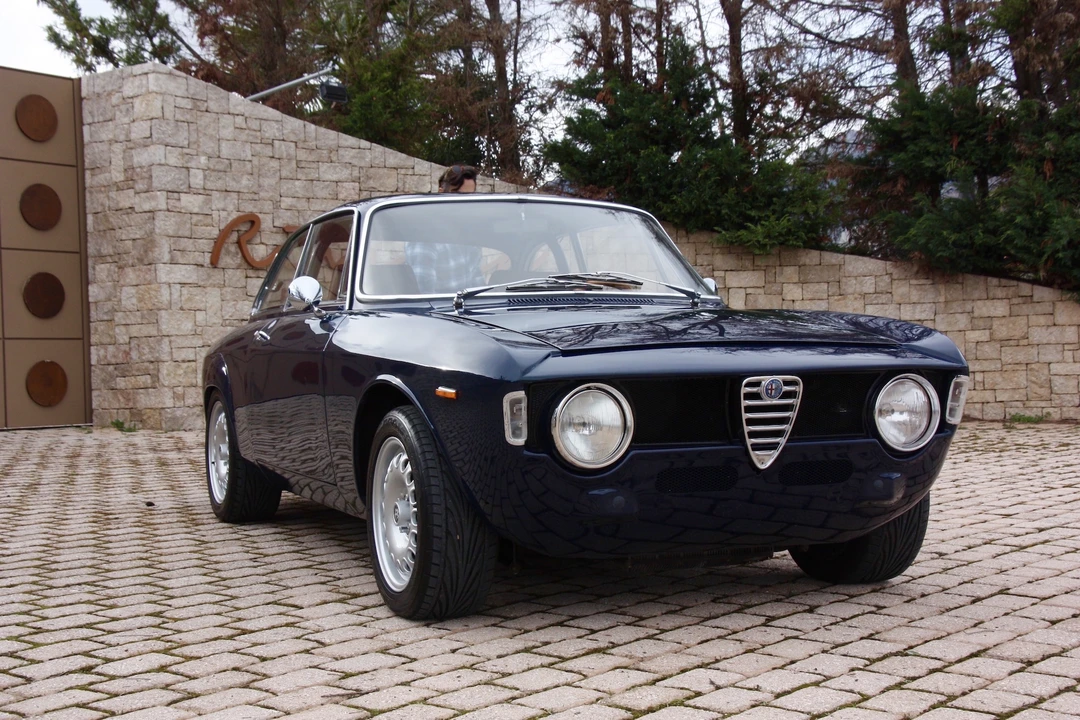1966 Alfa Romeo GT 1300 Junior - Image 9 of 16