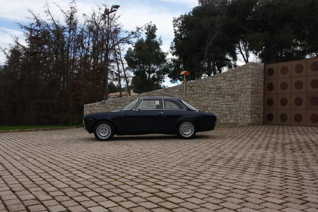 1966 Alfa Romeo GT 1300 Junior - Image 4 of 16
