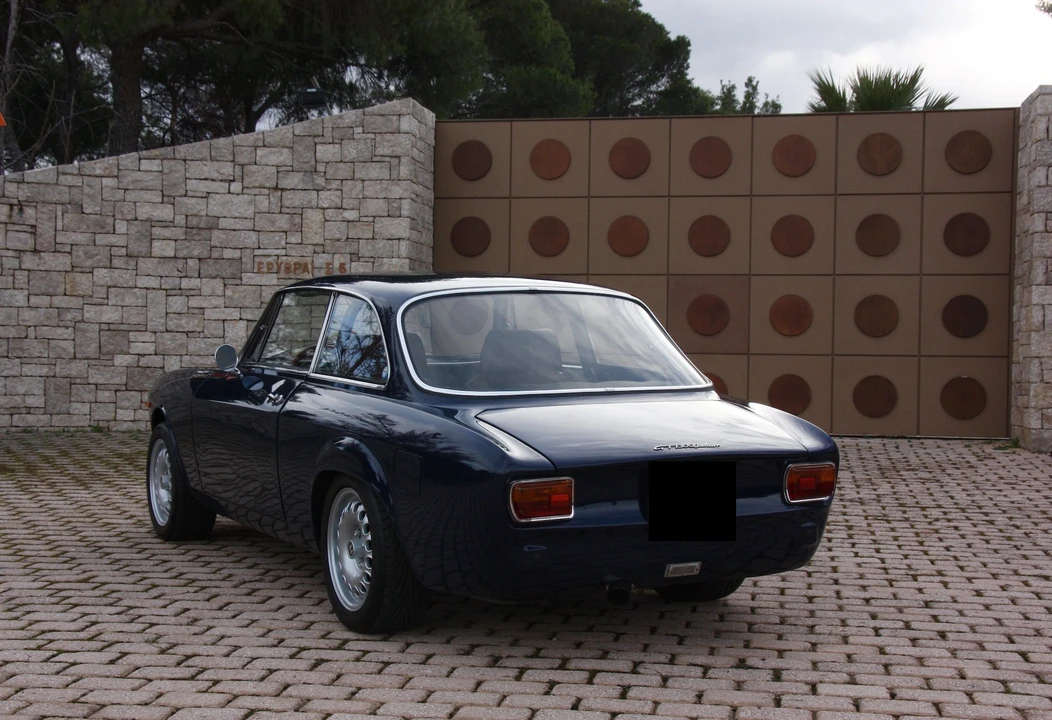 1966 Alfa Romeo GT 1300 Junior - Image 6 of 16