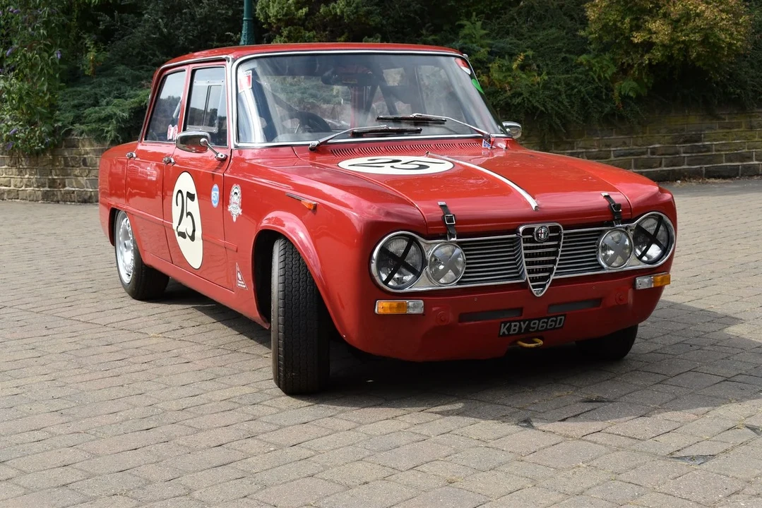 1966 Alfa Romeo Giulia Sprint GT Veloce - Image 8 of 30