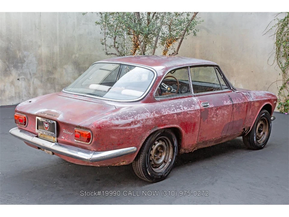 1966 Alfa Romeo Giulia Sprint GT Veloce - Image 5 of 31