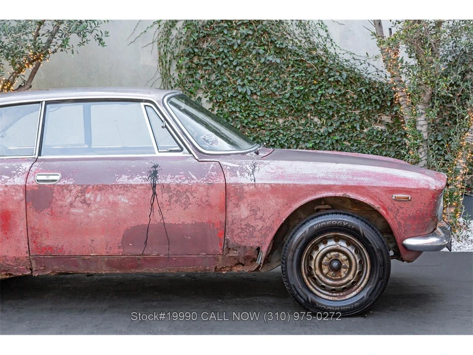 1966 Alfa Romeo Giulia Sprint GT Veloce - Image 10 of 31