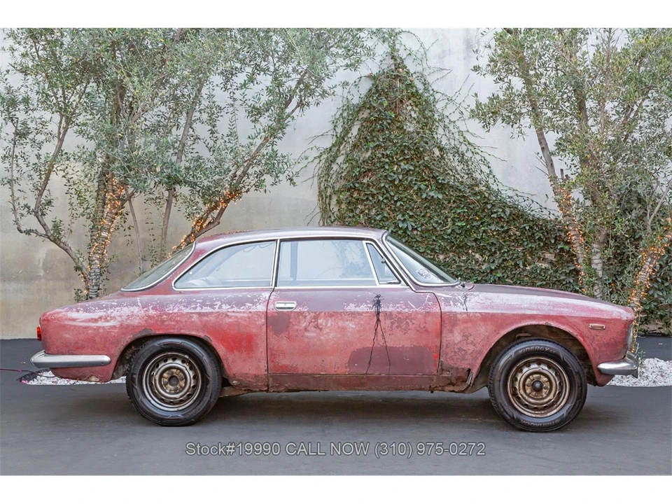 1966 Alfa Romeo Giulia Sprint GT Veloce - Image 4 of 31