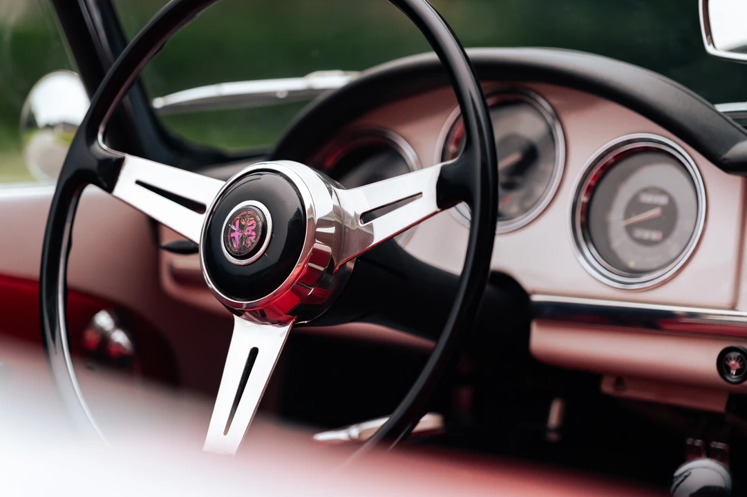 1966 Alfa Romeo Giulia Sprint GT Veloce - Image 27 of 31