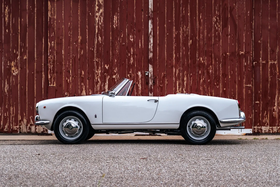 1966 Alfa Romeo Giulia Sprint GT Veloce - Image 15 of 31