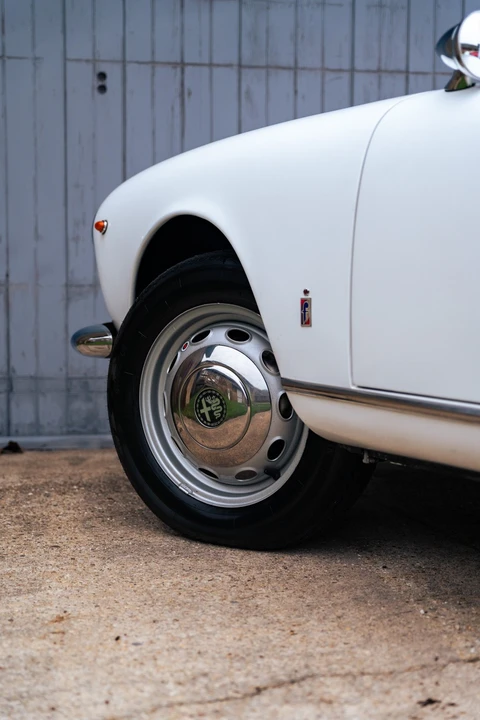1966 Alfa Romeo Giulia Sprint GT Veloce - Image 5 of 31