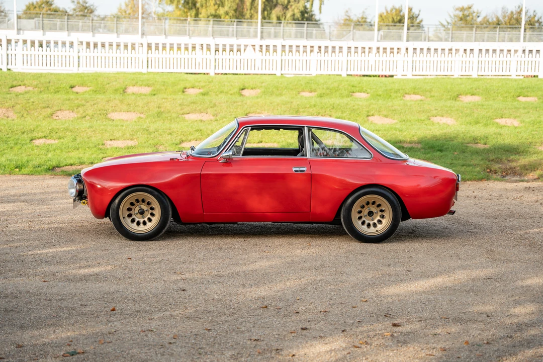 1966 Alfa Romeo Giulia Sprint GT - Image 8 of 31