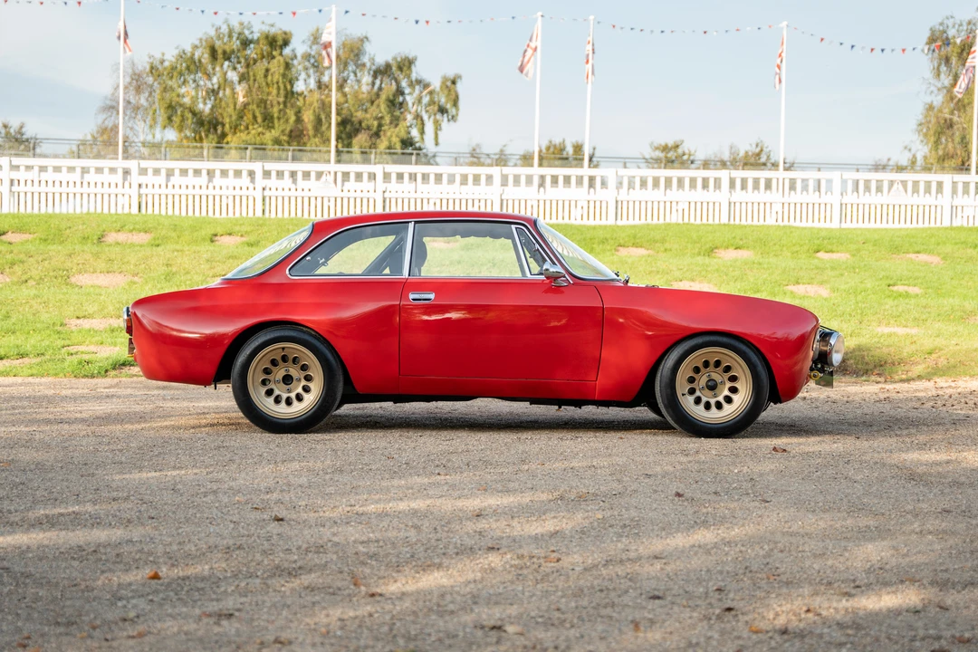 1966 Alfa Romeo Giulia Sprint GT - Image 12 of 31