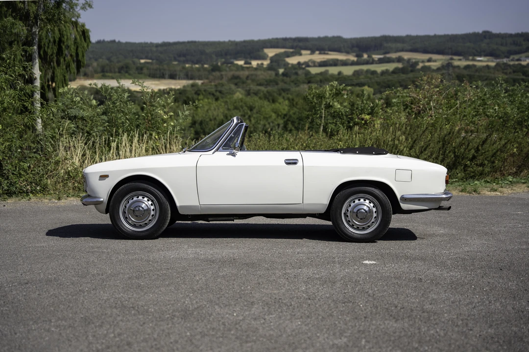 1966 Alfa Romeo Giulia GTC - Image 4 of 31
