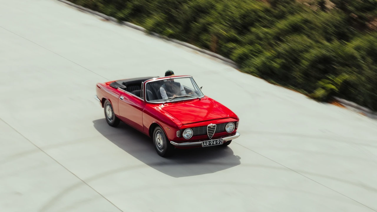 1966 Alfa Romeo Giulia GTC - Image 10 of 23
