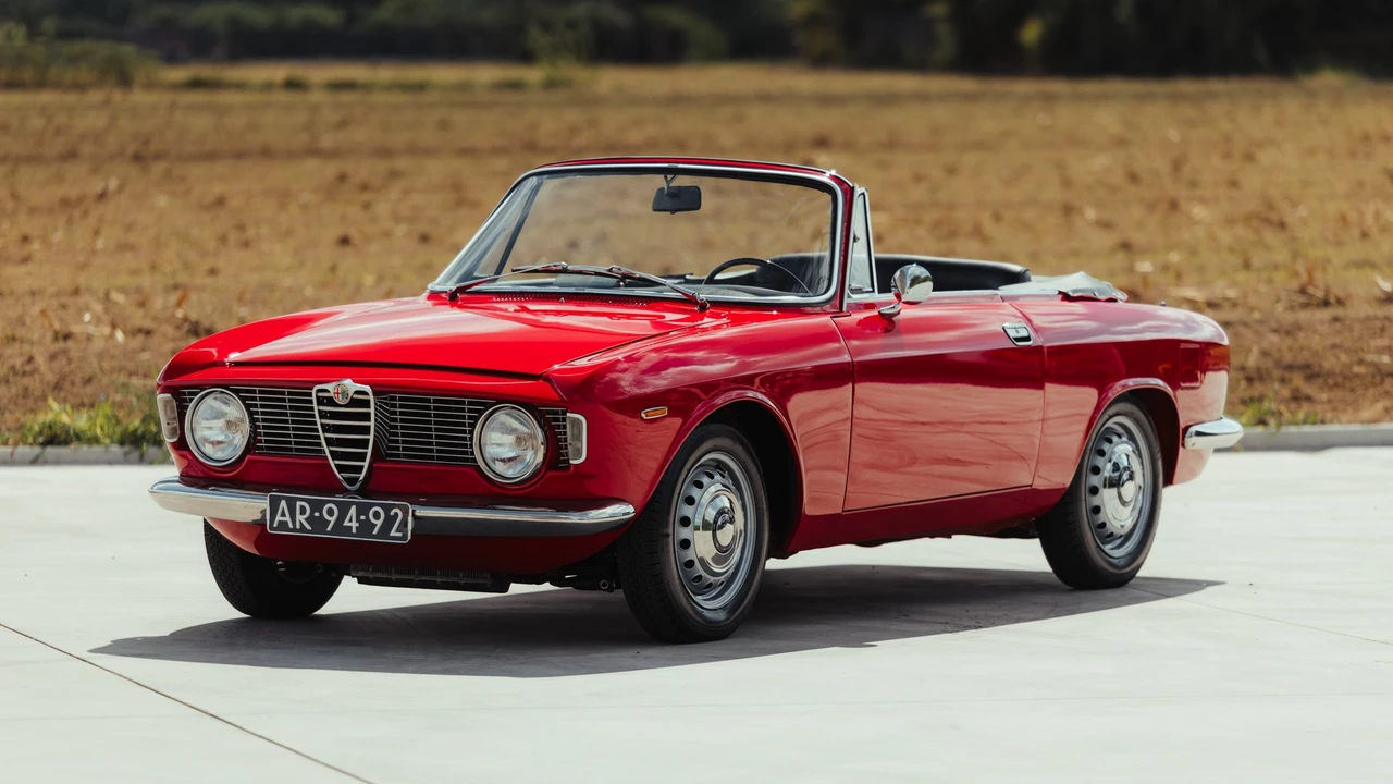 1966 Alfa Romeo Giulia GTC - Image 11 of 23